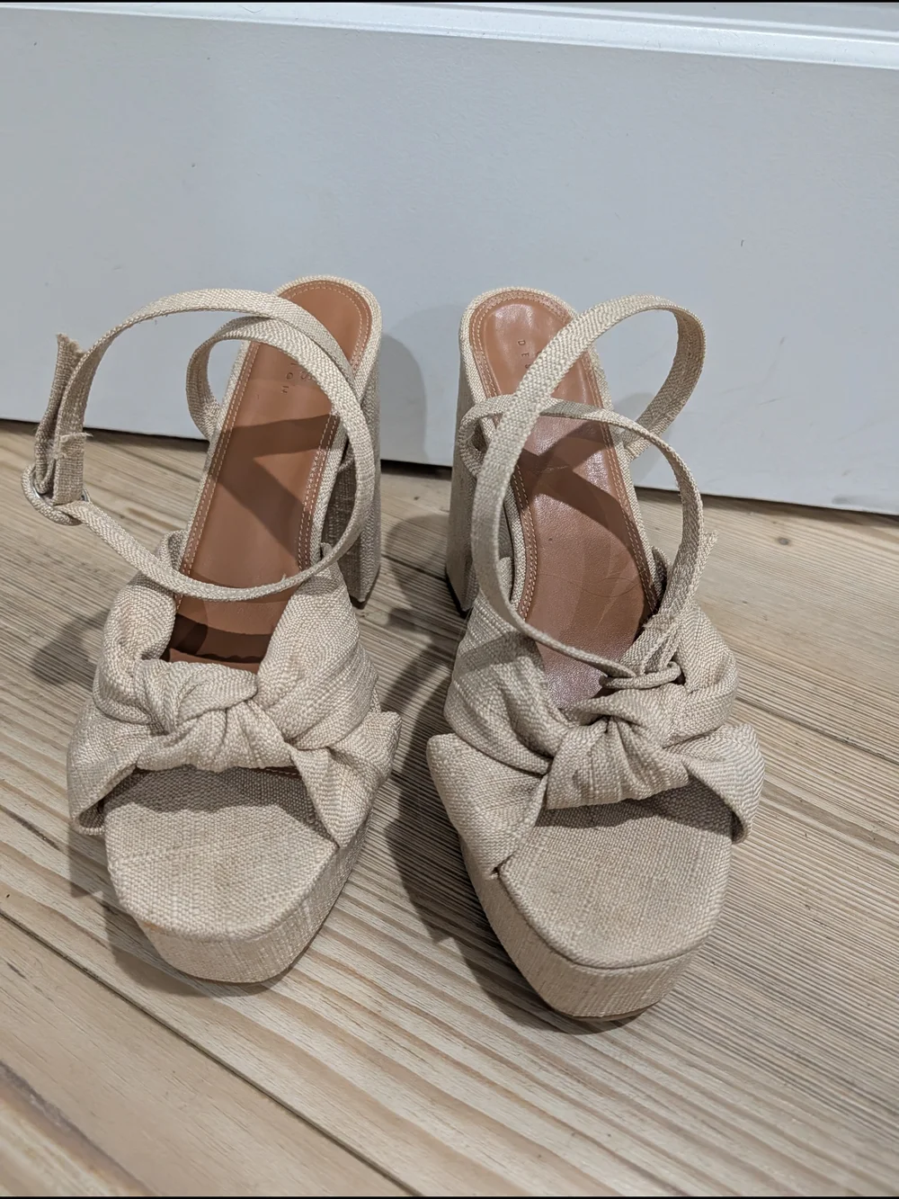 ASOS DESIGN Nude Linen‎ Platform Block Heel Sandals Size 9.5 Ankle Strap